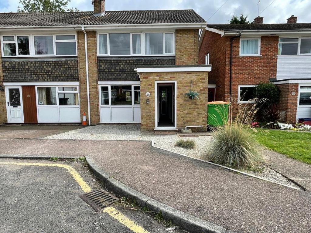 Perfect For Contractors - Canterbury - Free Parking - Ultra Wifi Екстер'єр фото