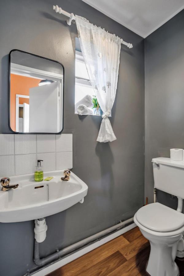 Perfect For Contractors - Canterbury - Free Parking - Ultra Wifi Екстер'єр фото